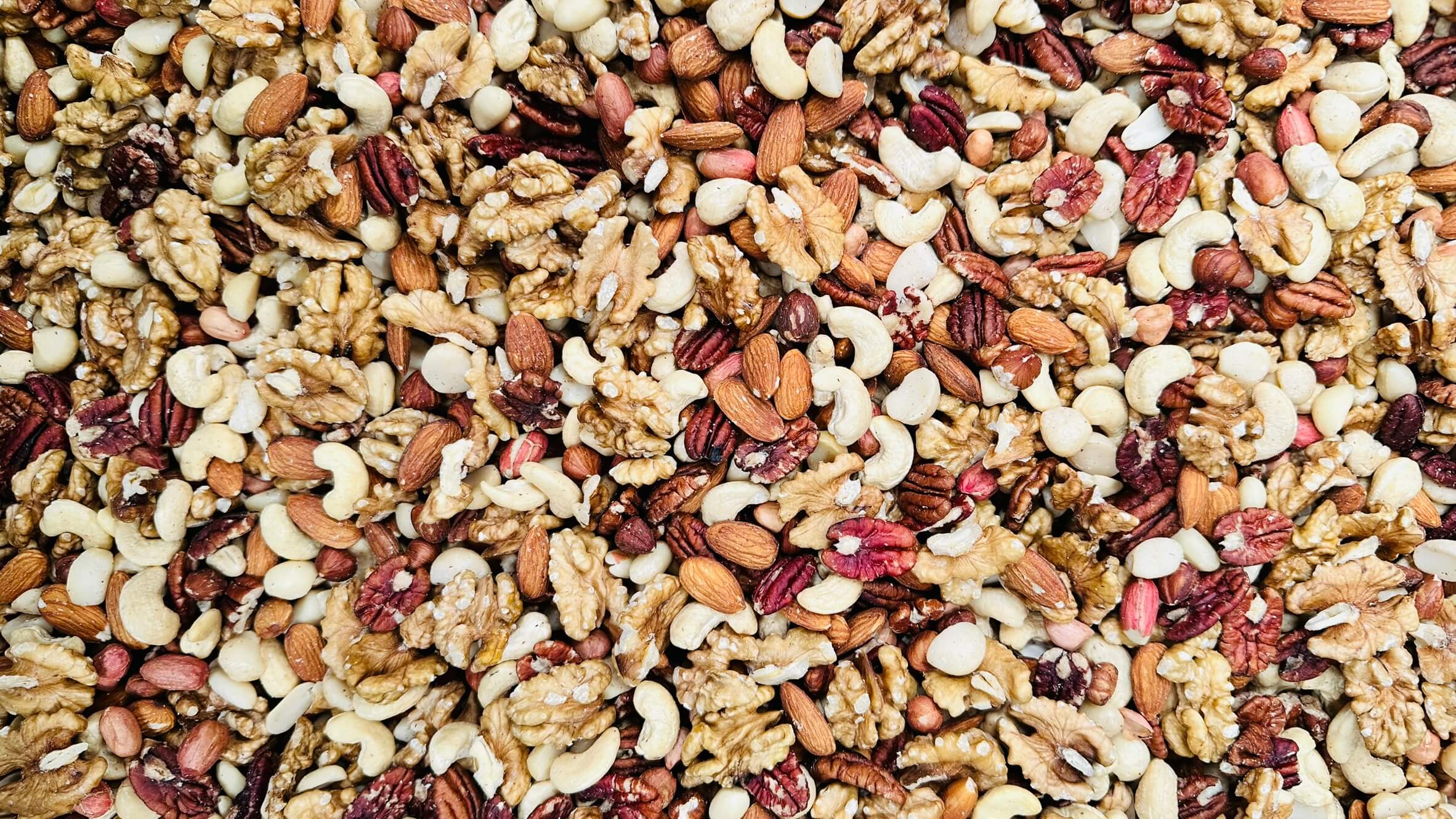 Deluxe Mixed Nuts - 7 Nut Mix