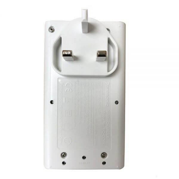 Panasonic Eneloop BQ-CC55 Charger with UK 3-Pin Plug and 4 AA x 1900 mAh Rechargeable Batteries White K-KJ51MCC40U